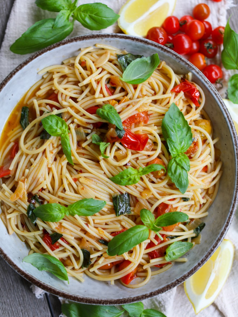 Summer Tomato Pasta, Sacha Served What